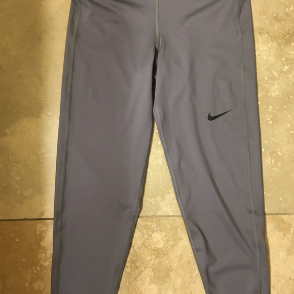 Nike Pro Cross Waist Leggings - Picture 2 of 4